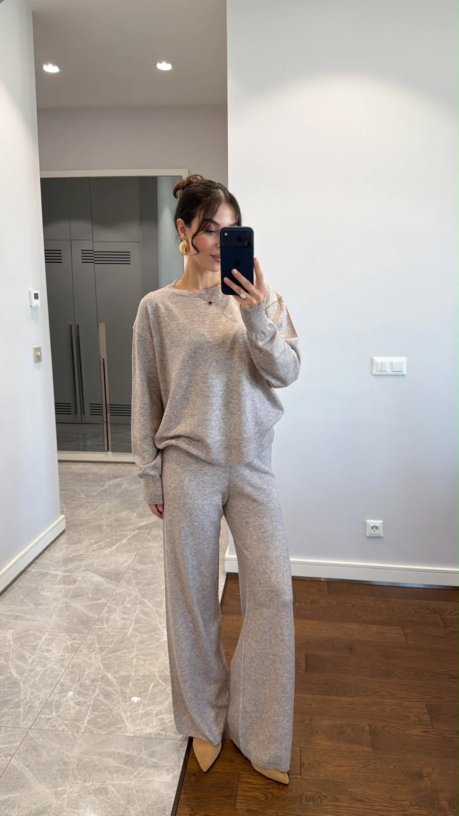 NEW-YORKER SET
