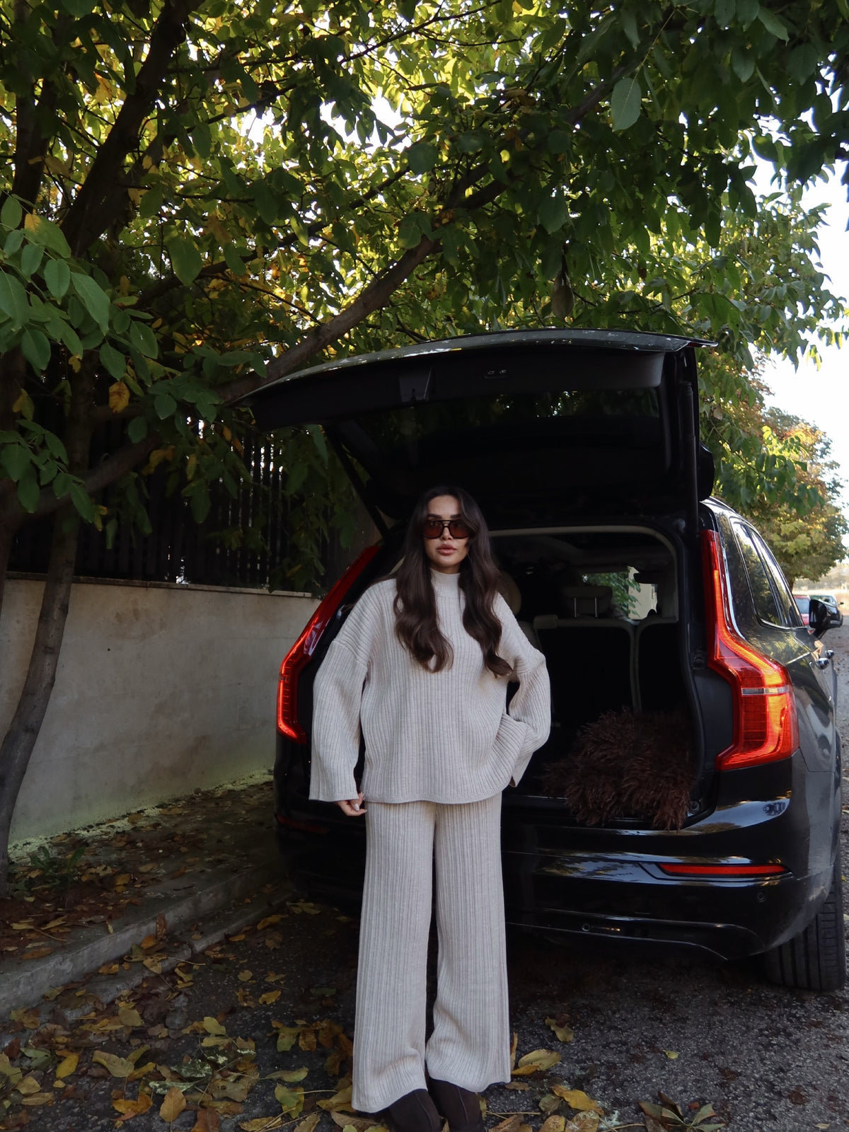Ensemble  en Maille Côtelée – Pull Ample & Pantalon Fluide